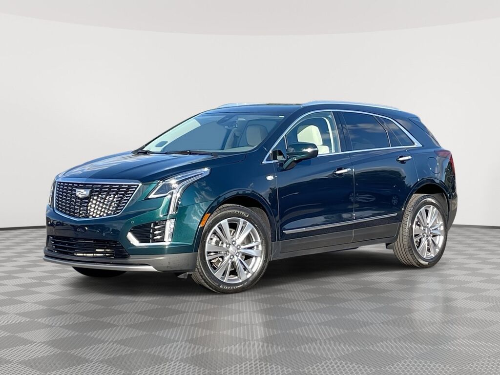 2024 Cadillac XT5 — photo 1 of 7