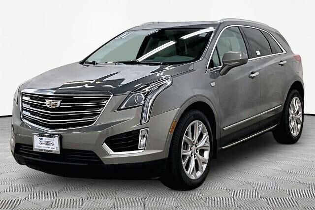 2017 Cadillac XT5 Luxury — photo 1 of 26