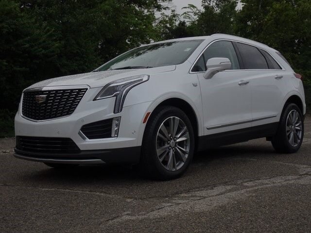 2022 Cadillac XT5 — photo 1 of 7