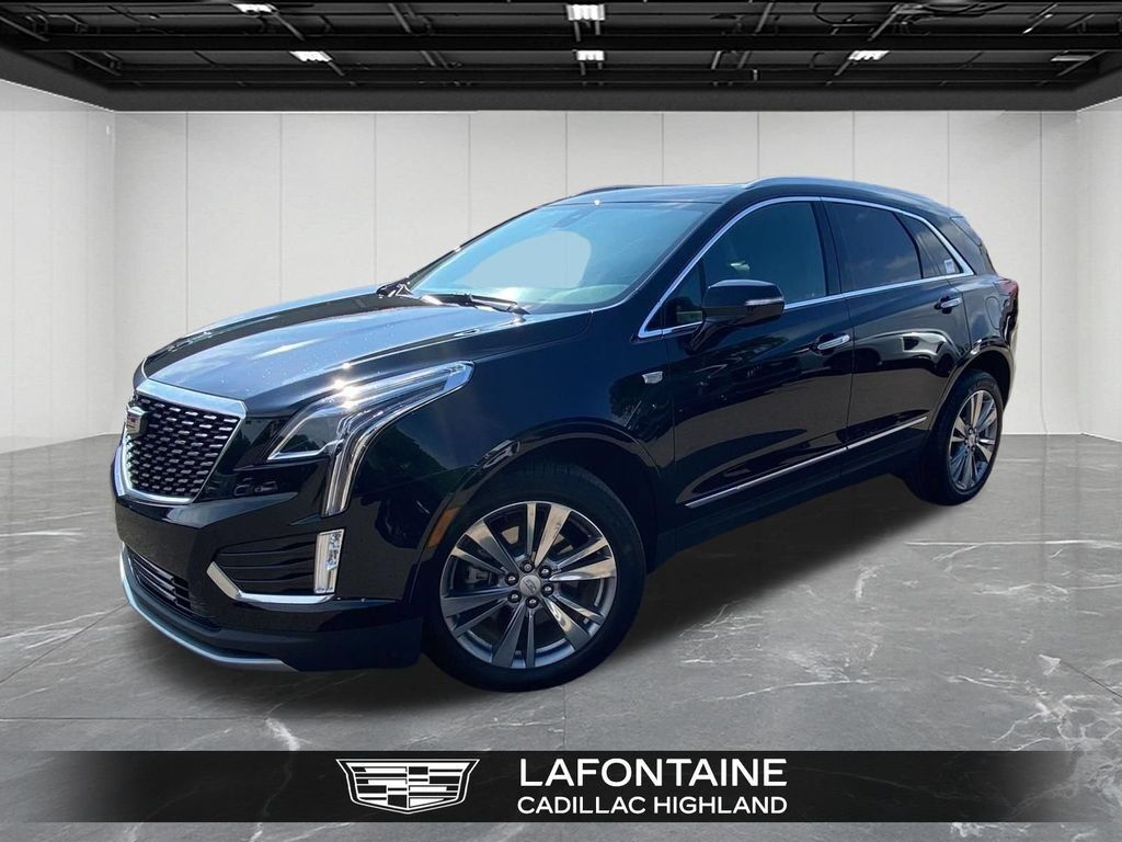 2024 Cadillac XT5 — photo 1 of 7