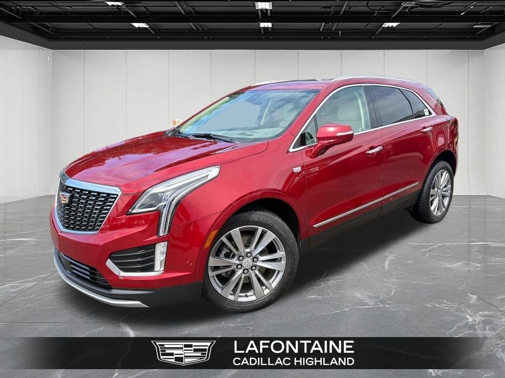 2024 Cadillac XT5 — photo 1 of 7