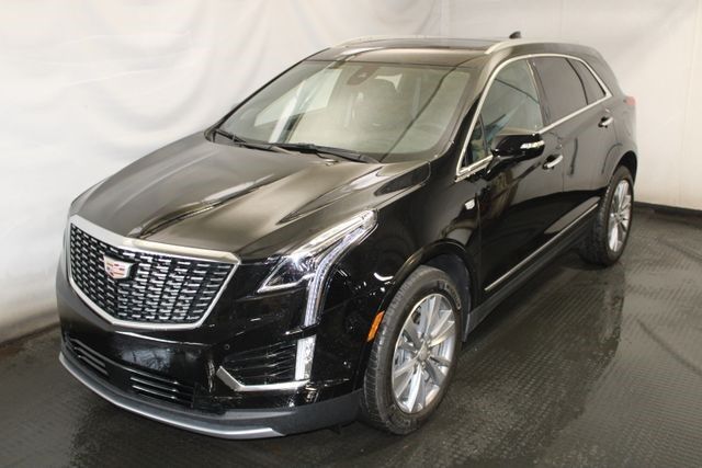 2026 Cadillac XT5 — photo 1 of 7