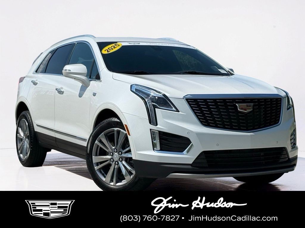 2025 Cadillac XT5 — photo 1 of 7