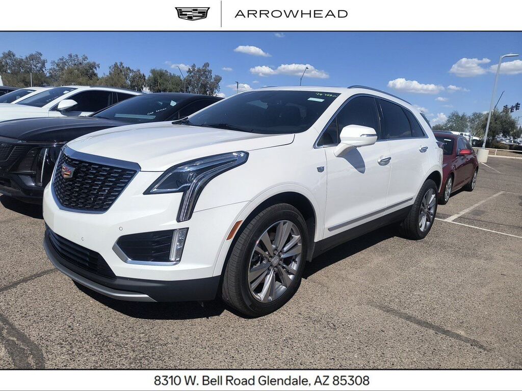 2025 Cadillac XT5 — photo 1 of 6