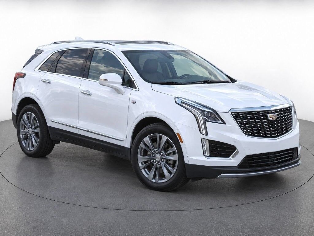 2024 Cadillac XT5 — photo 1 of 7