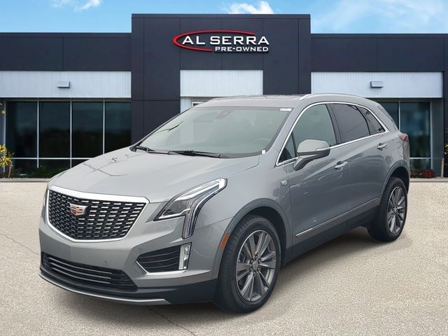 2025 Cadillac XT5 — photo 1 of 7