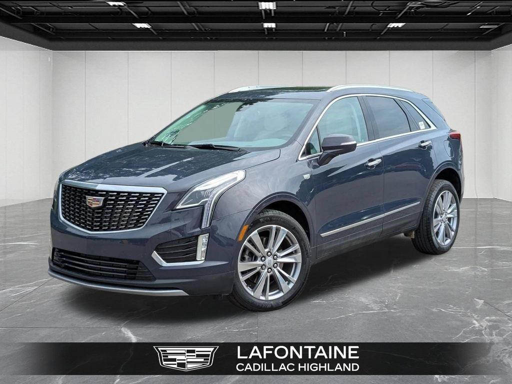 2024 Cadillac XT5 — photo 1 of 7
