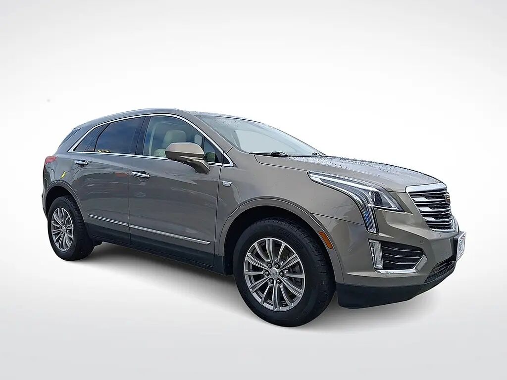 2019 Cadillac XT5 Luxury — photo 1 of 13