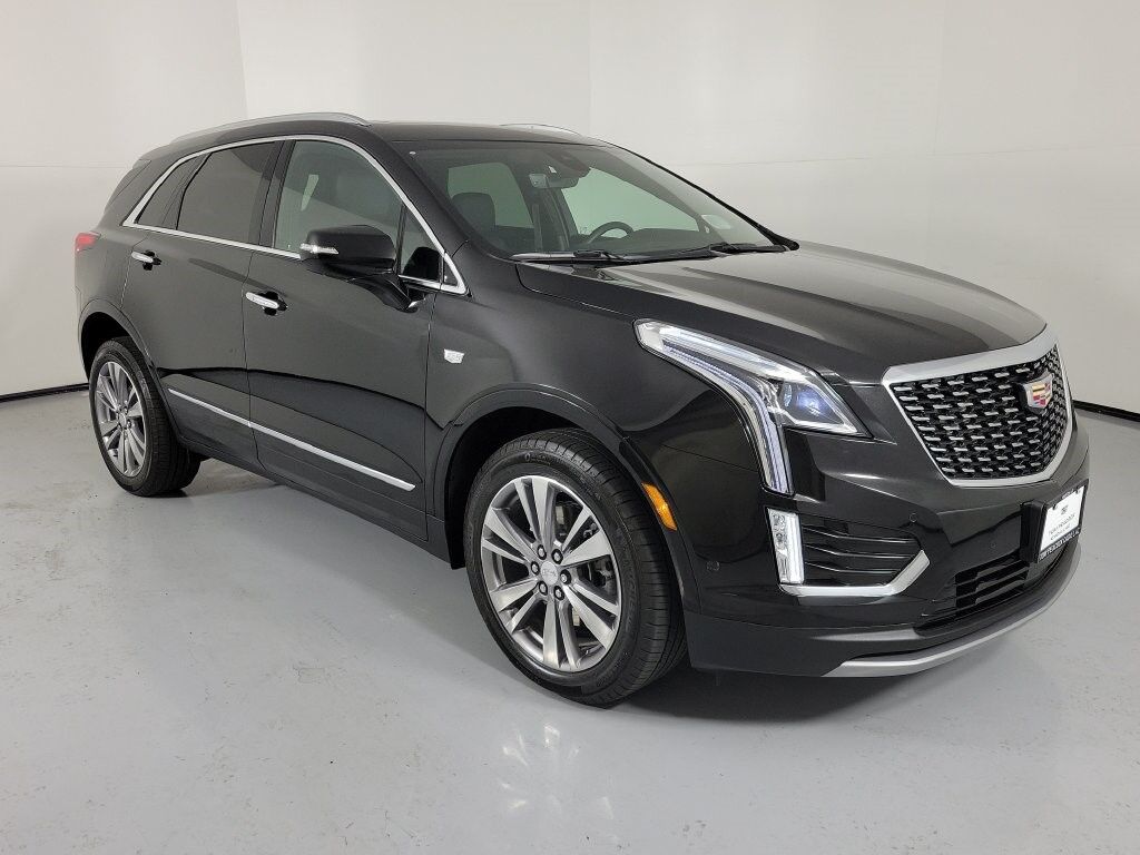2024 Cadillac XT5 — photo 1 of 7