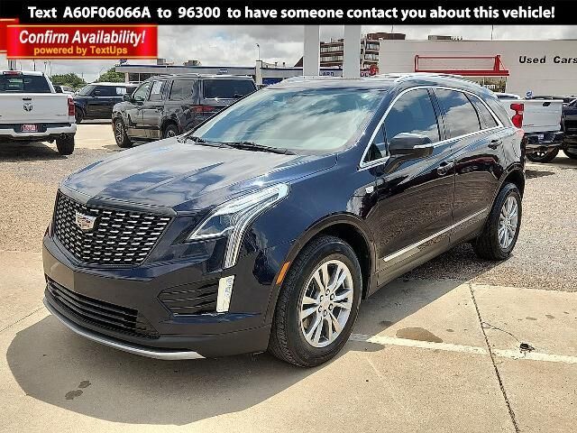 2022 Cadillac XT5 Premium Luxury — photo 1 of 12