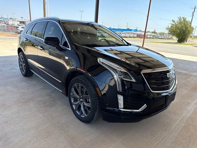 2019 Cadillac XT5 Premium Luxury — photo 1 of 13