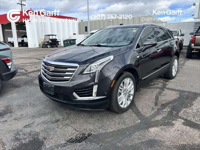 2019 Cadillac XT5 Premium Luxury — photo 1 of 13