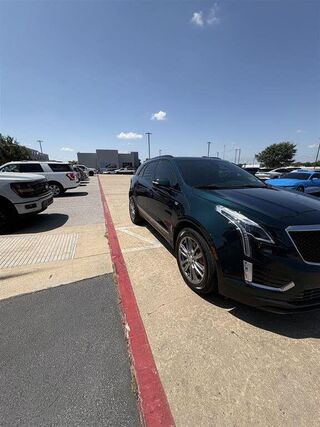 2025 Cadillac XT5 Sport — photo 1 of 1