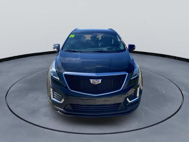 2025 Cadillac XT5 Sport