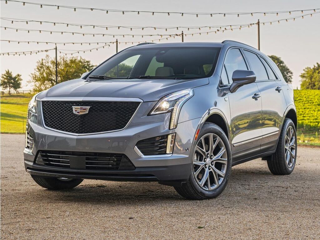 2020 Cadillac XT5 Sport — photo 1 of 25