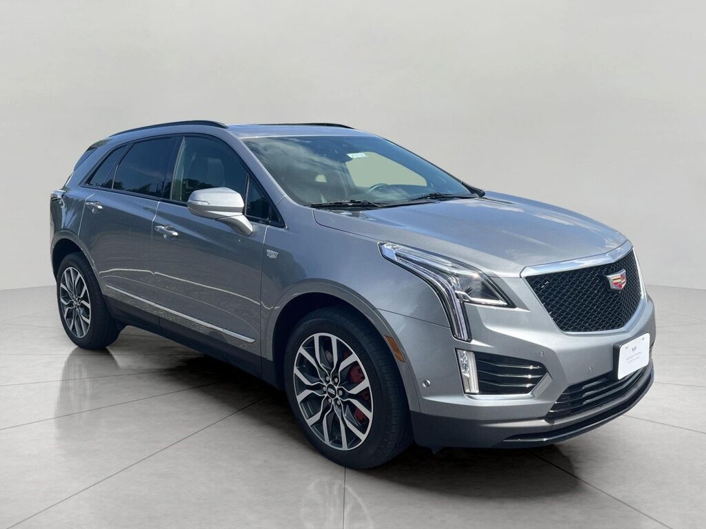 2024 Cadillac XT5 — photo 1 of 7