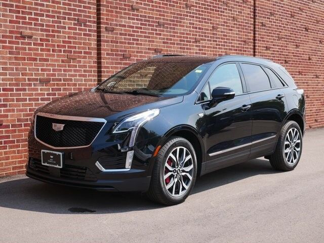 2024 Cadillac XT5 — photo 1 of 7