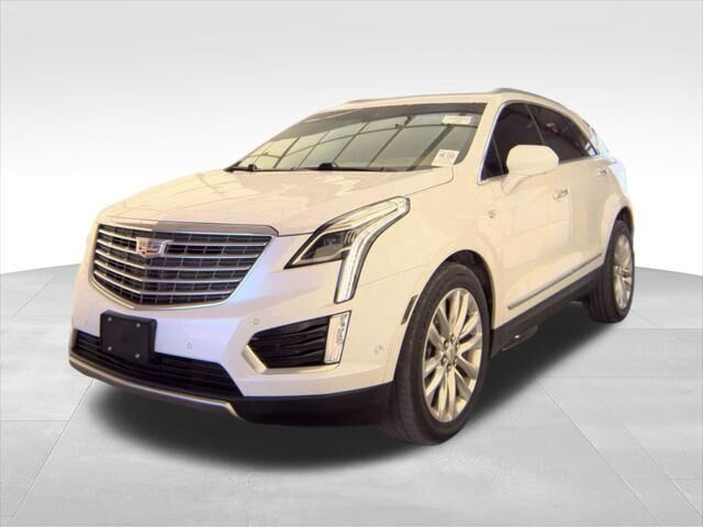2018 Cadillac XT5 Platinum — photo 1 of 4