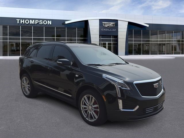 2023 Cadillac XT5 — photo 1 of 7