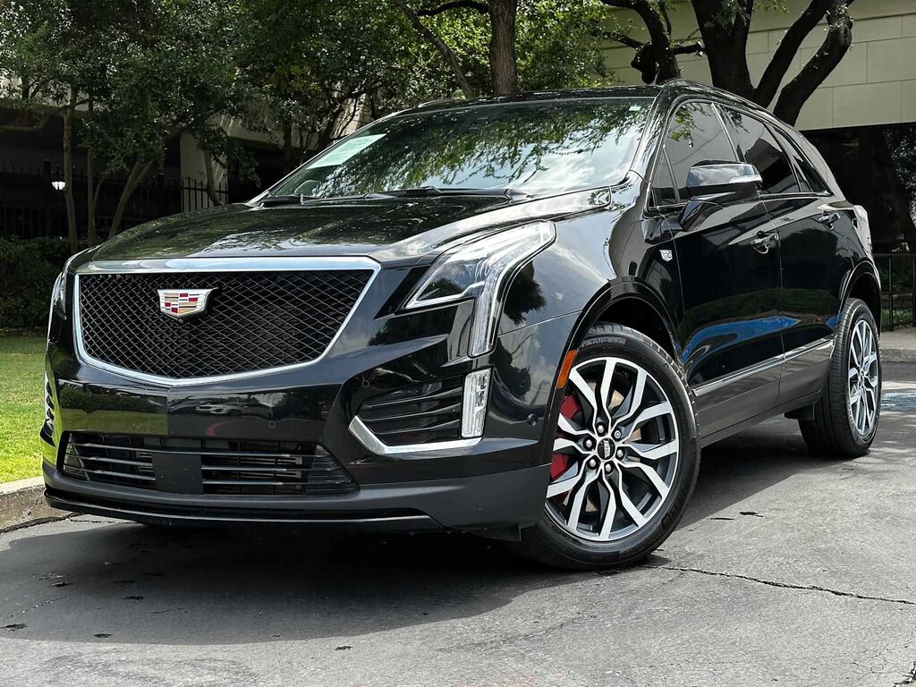 2025 Cadillac XT5 — photo 1 of 7