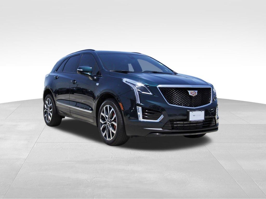 2025 Cadillac XT5 — photo 1 of 7
