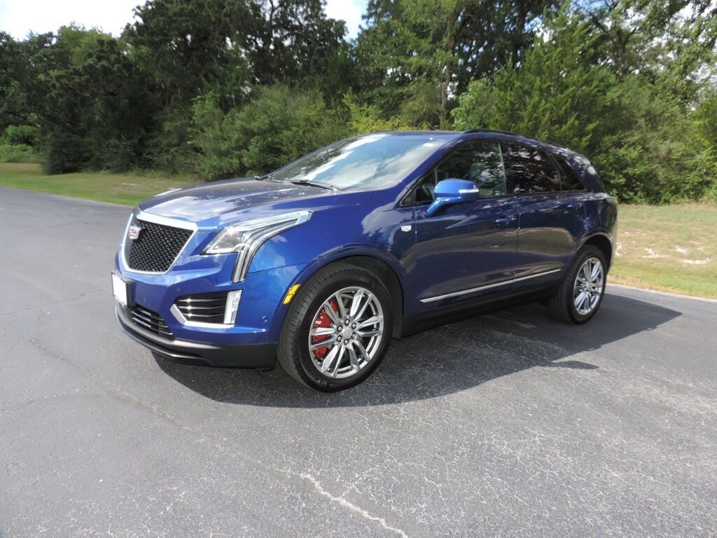 2026 Cadillac XT5 — photo 1 of 7