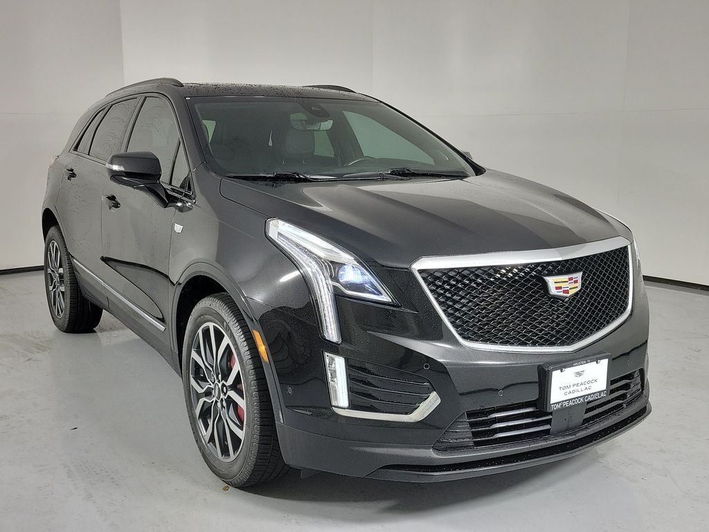 2023 Cadillac XT5 — photo 1 of 7