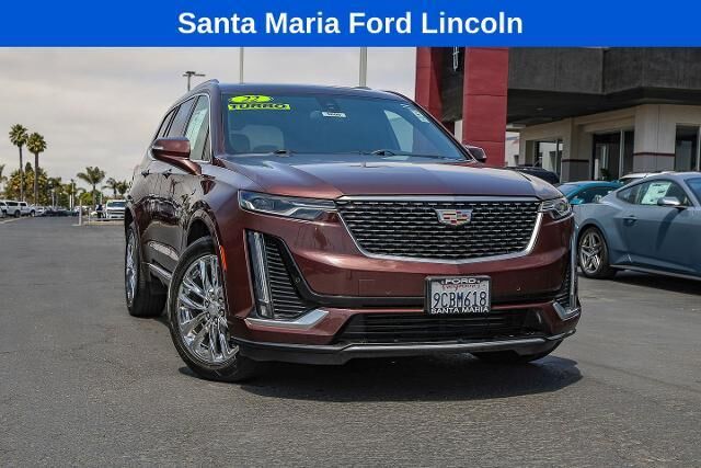 2022 Cadillac XT6 Luxury — photo 1 of 13