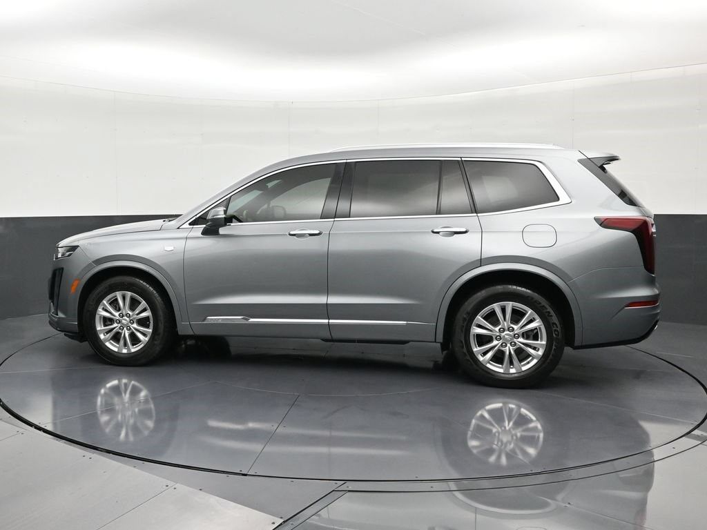 2024 Cadillac XT6 — photo 1 of 6