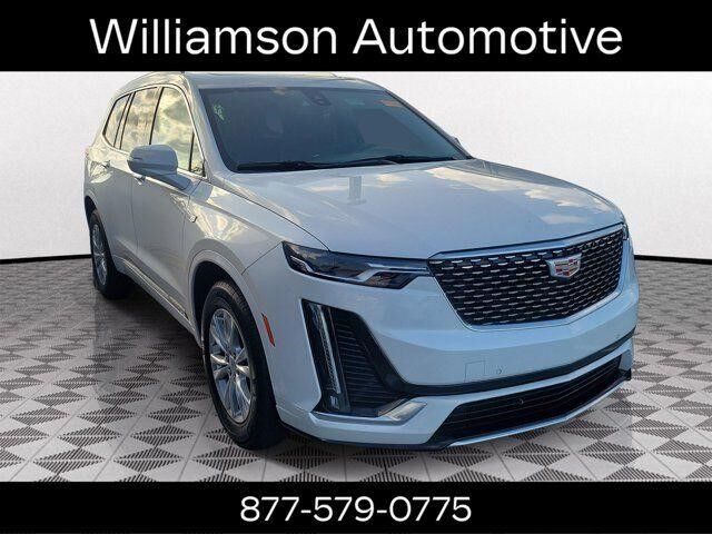 2023 Cadillac XT6 — photo 1 of 7
