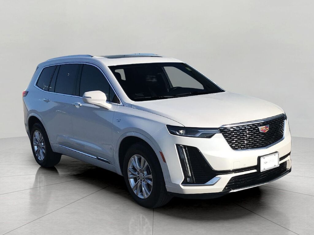 2024 Cadillac XT6 — photo 1 of 7