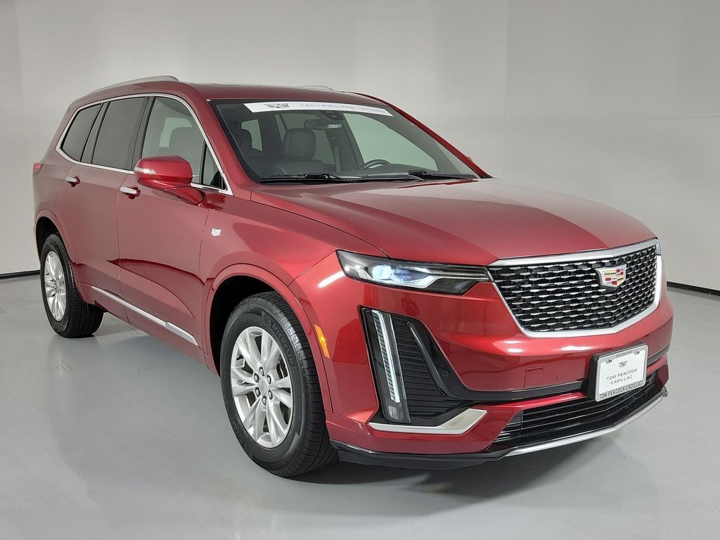 2024 Cadillac XT6 — photo 1 of 7