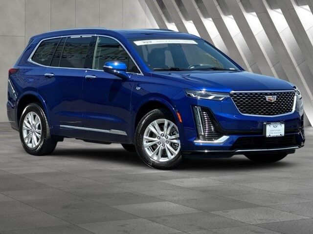 2023 Cadillac XT6 — photo 1 of 7