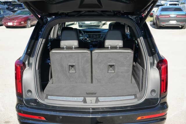 2025 Cadillac XT6