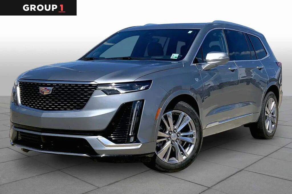 2023 Cadillac XT6 Premium Luxury — photo 1 of 13