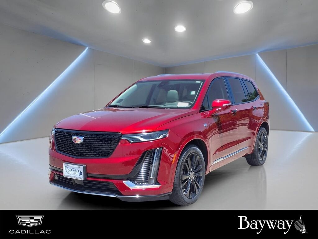 2024 Cadillac XT6 — photo 1 of 6
