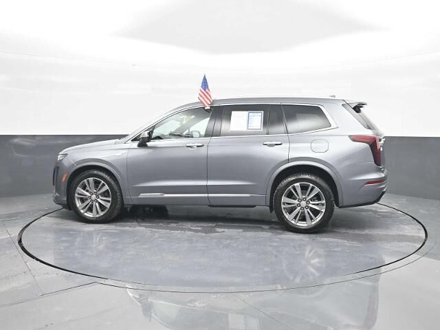 2022 Cadillac XT6 Premium Luxury — photo 1 of 13