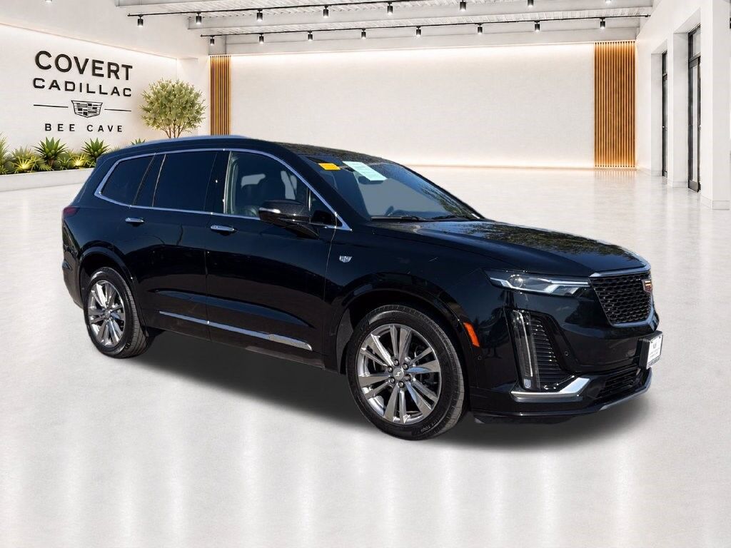 2023 Cadillac XT6 — photo 1 of 7