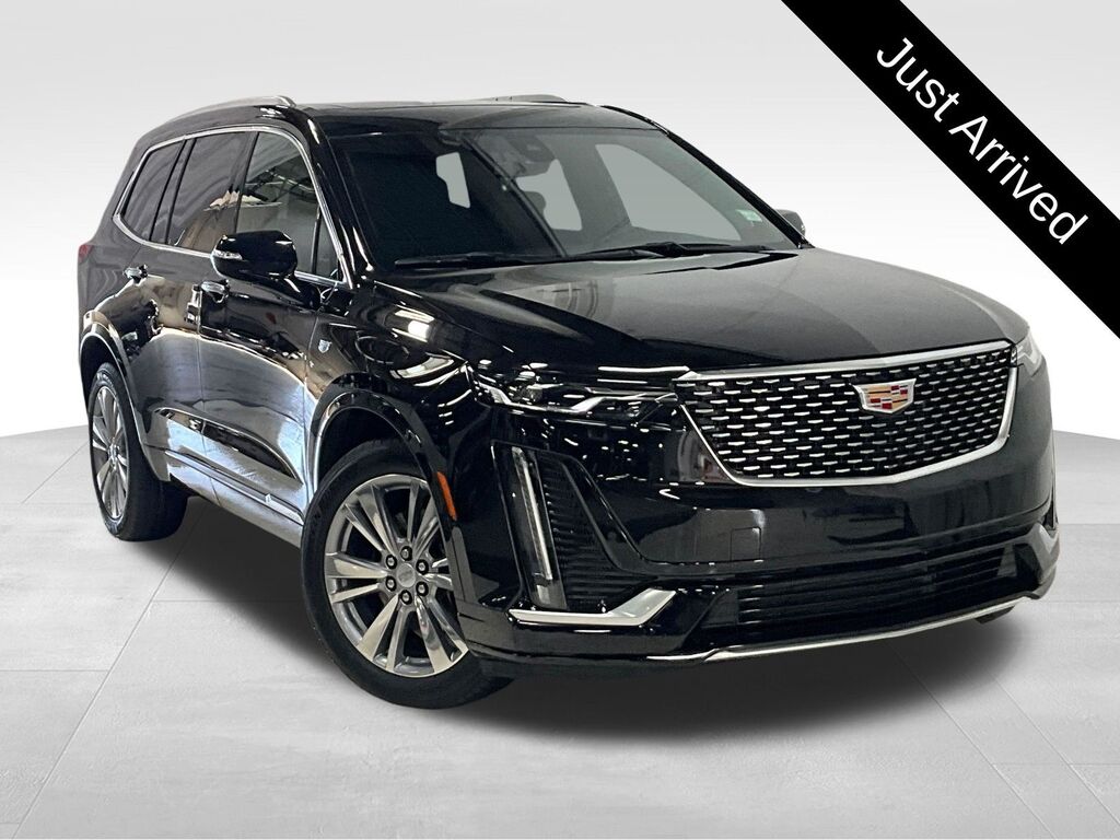 2024 Cadillac XT6 — photo 1 of 6