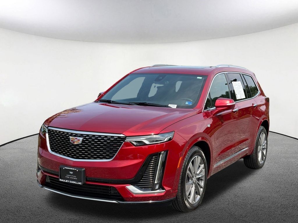 2022 Cadillac XT6 — photo 1 of 7