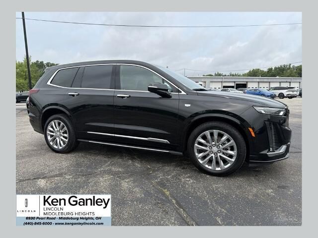 2025 Cadillac XT6 Premium Luxury — photo 1 of 13