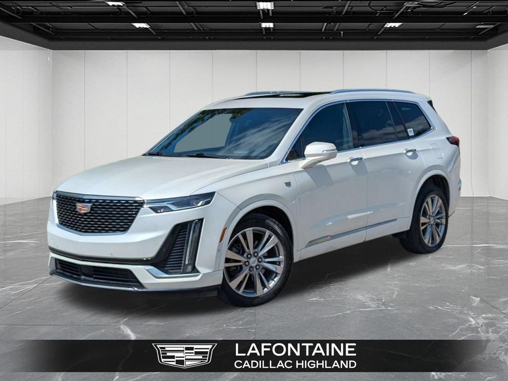 2023 Cadillac XT6 — photo 1 of 7