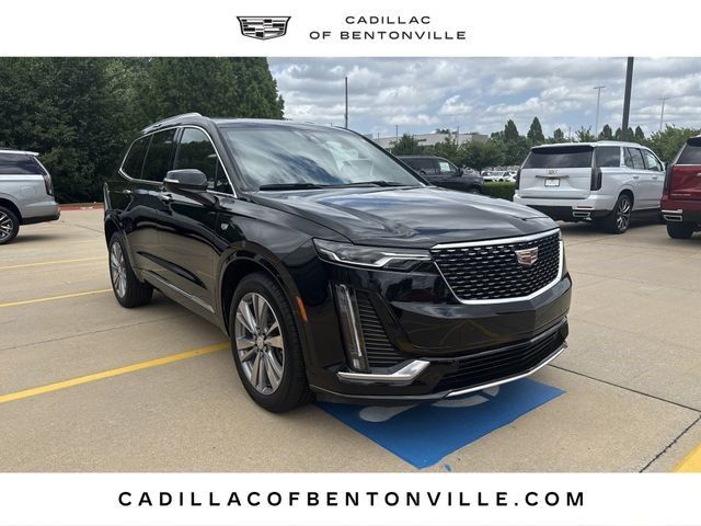 2025 Cadillac XT6 — photo 1 of 7