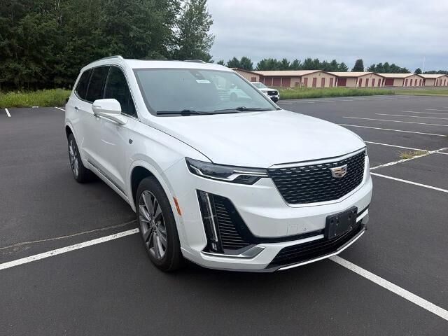 2020 Cadillac XT6 Premium Luxury — photo 1 of 26