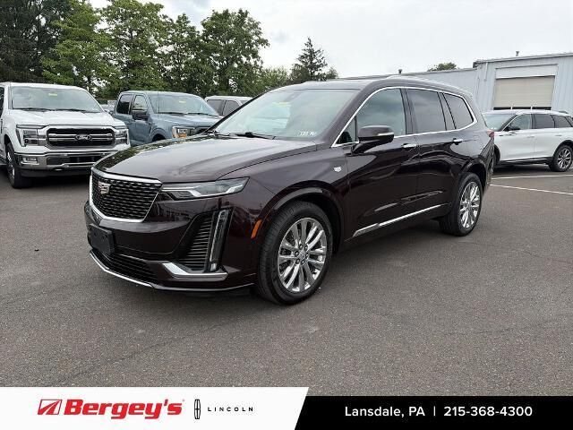 2021 Cadillac XT6 Premium Luxury — photo 1 of 33