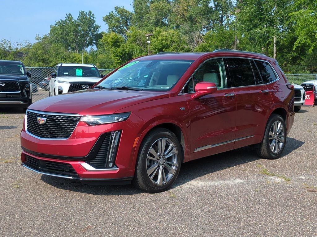 2024 Cadillac XT6 — photo 1 of 7