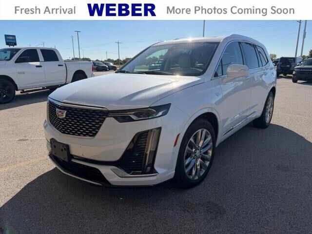 2025 Cadillac XT6 Premium Luxury