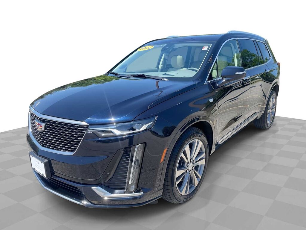 2022 Cadillac XT6 — photo 1 of 7