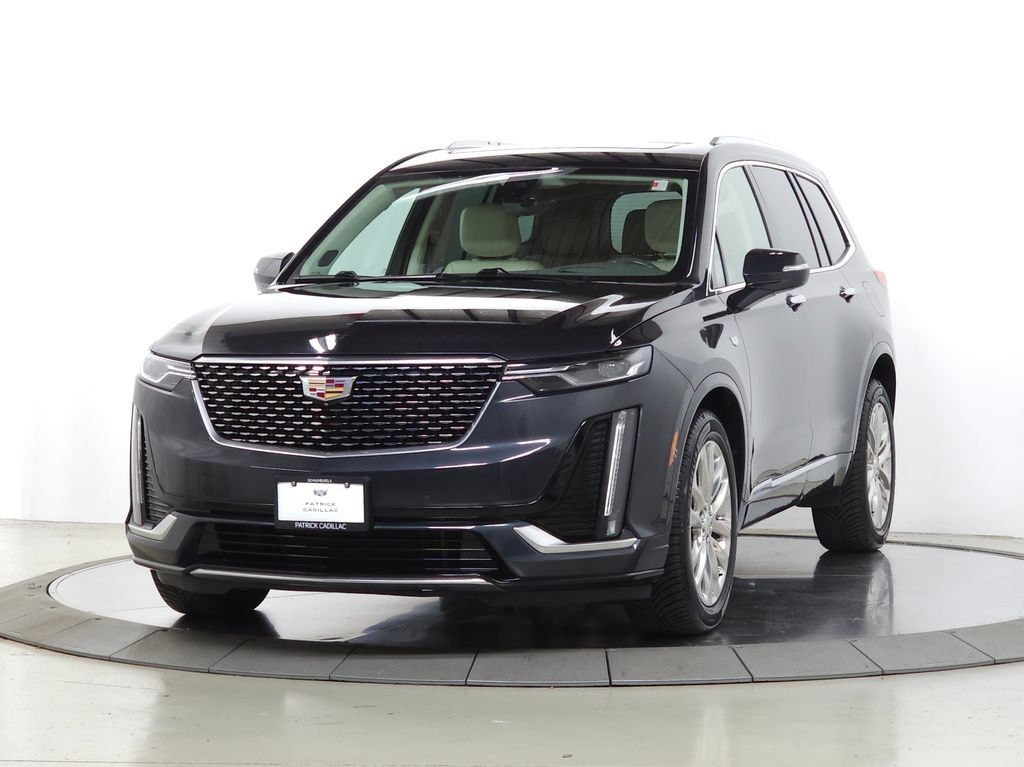 2022 Cadillac XT6 — photo 1 of 7