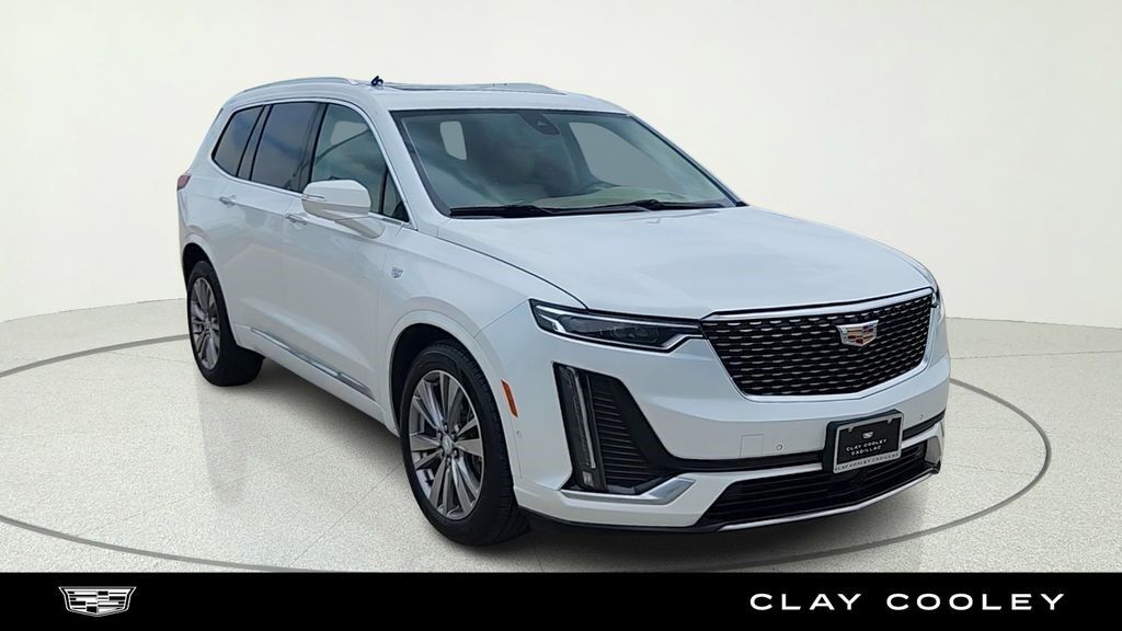 2023 Cadillac XT6 — photo 1 of 7